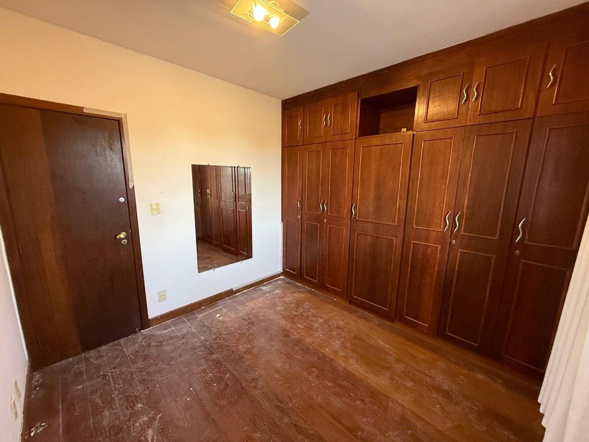 Casa, Planalto, 4 Quartos, 3 Vagas, 2 Suítes