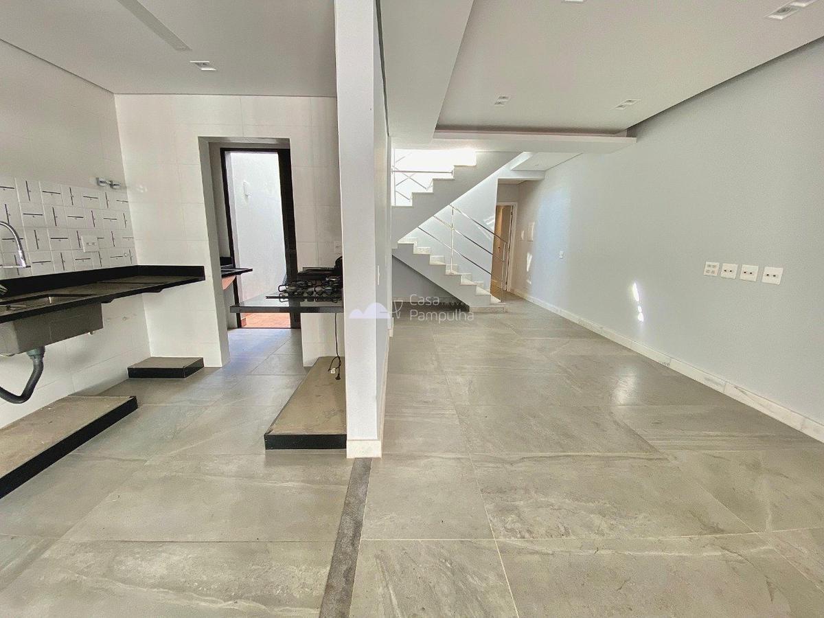 Casa, Planalto, 4 Quartos, 2 Vagas, 3 Suítes