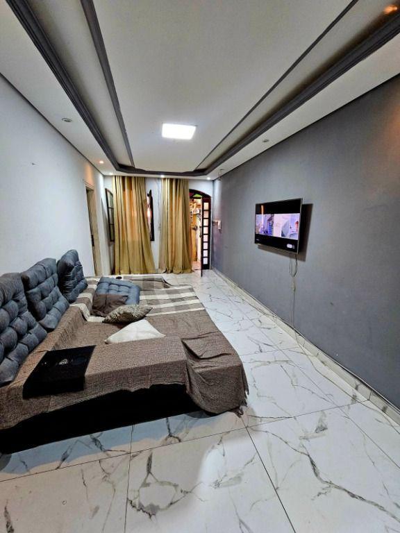 Casa, Esplanada, 3 Quartos, 5 Vagas, 1 Suíte