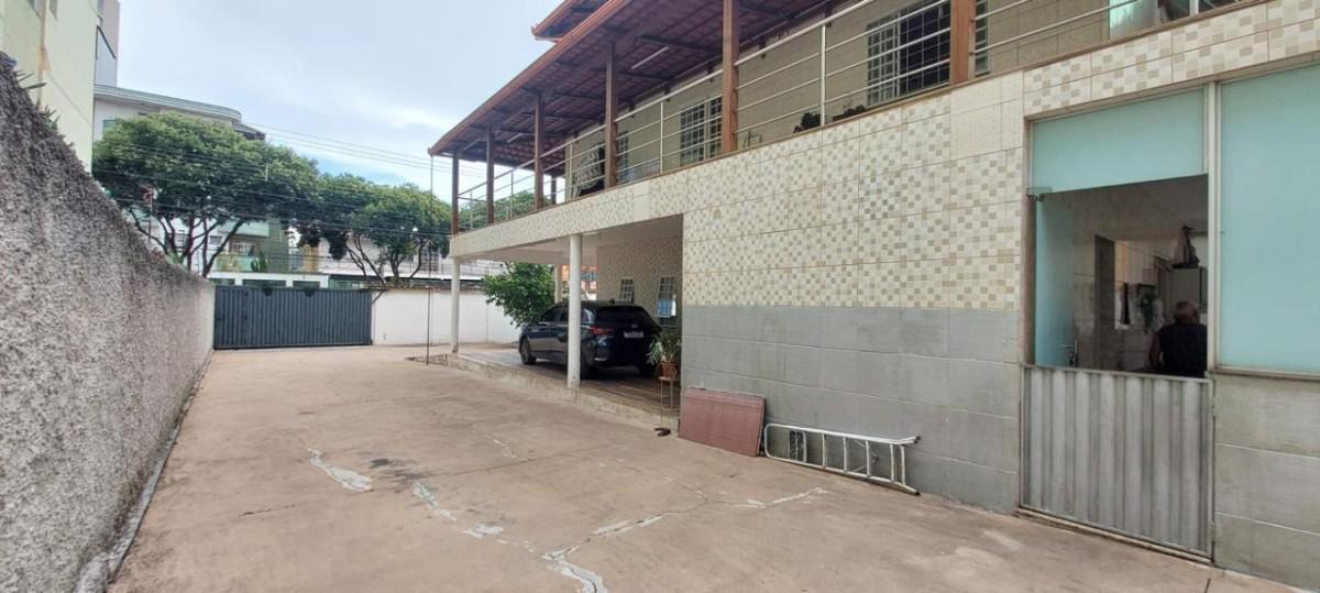 Casa, Jardim Riacho das Pedras, 3 Quartos, 10 Vagas, 1 Suíte