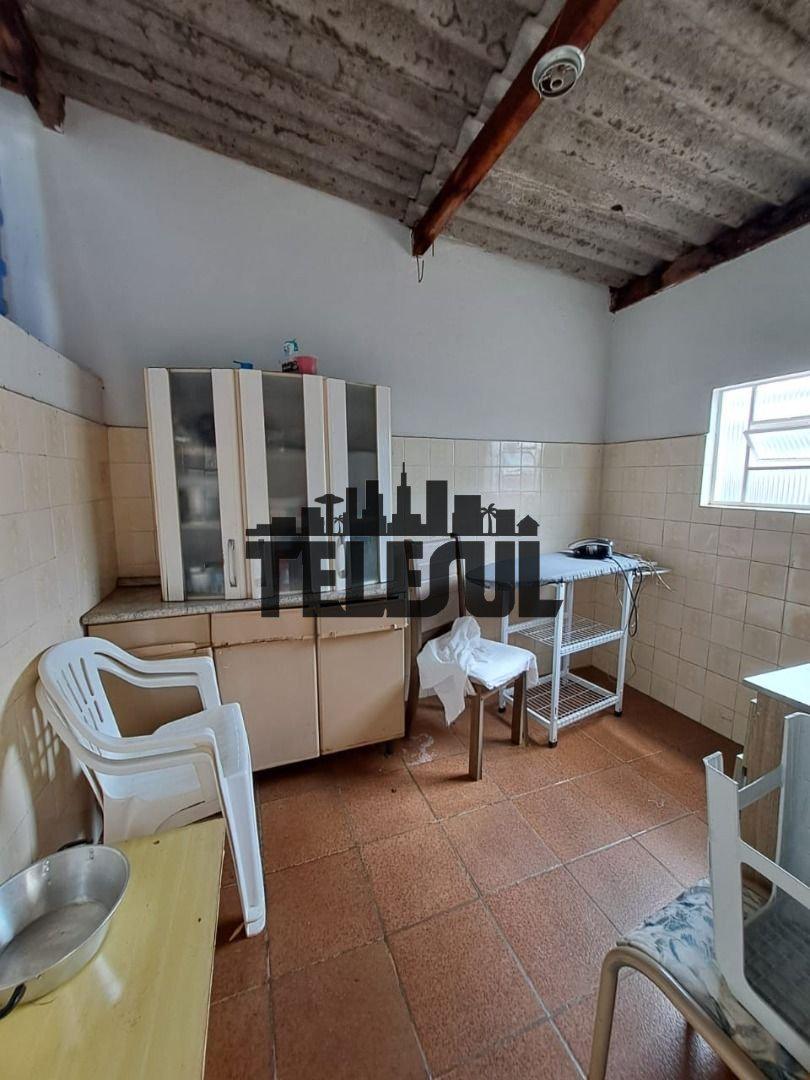 Casa, Pinheiros, 3 Quartos, 2 Vagas, 1 Suíte