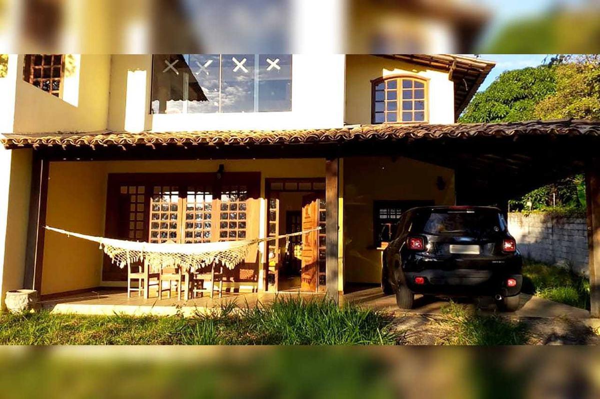 Casa, Braúnas, 4 Quartos, 5 Vagas, 1 Suíte