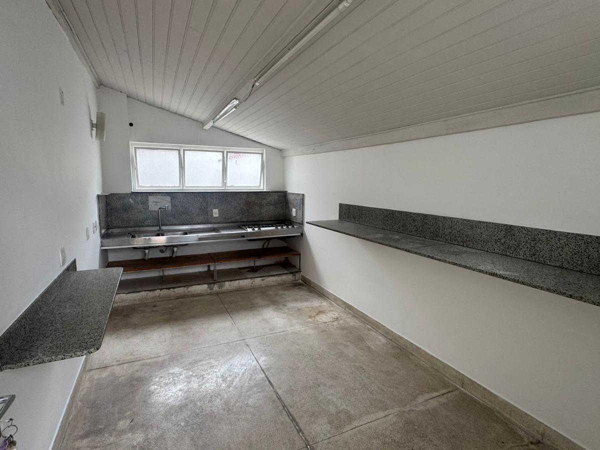 Casa, Floresta, 20 Quartos, 2 Vagas