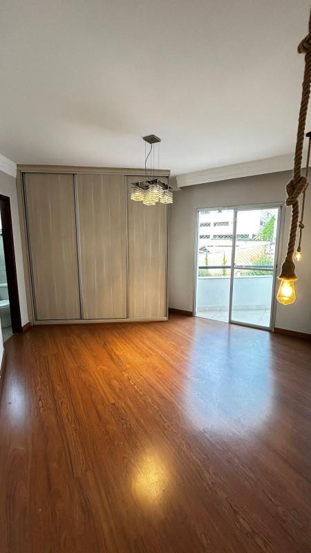 Cobertura, Castelo, 5 Quartos, 2 Vagas, 1 Suíte