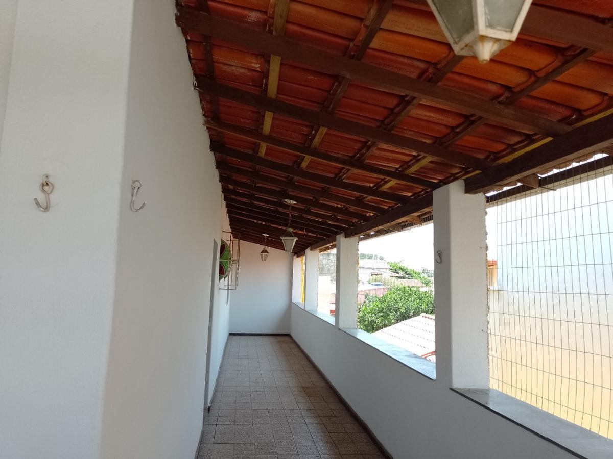 Casa, Coqueiros, 3 Quartos, 2 Vagas, 1 Suíte