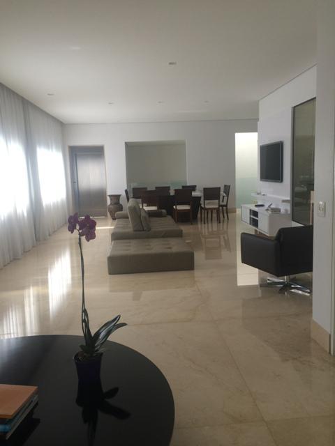 Casa, Vale dos Cristais, 4 Quartos, 0 Vaga, 4 Suítes