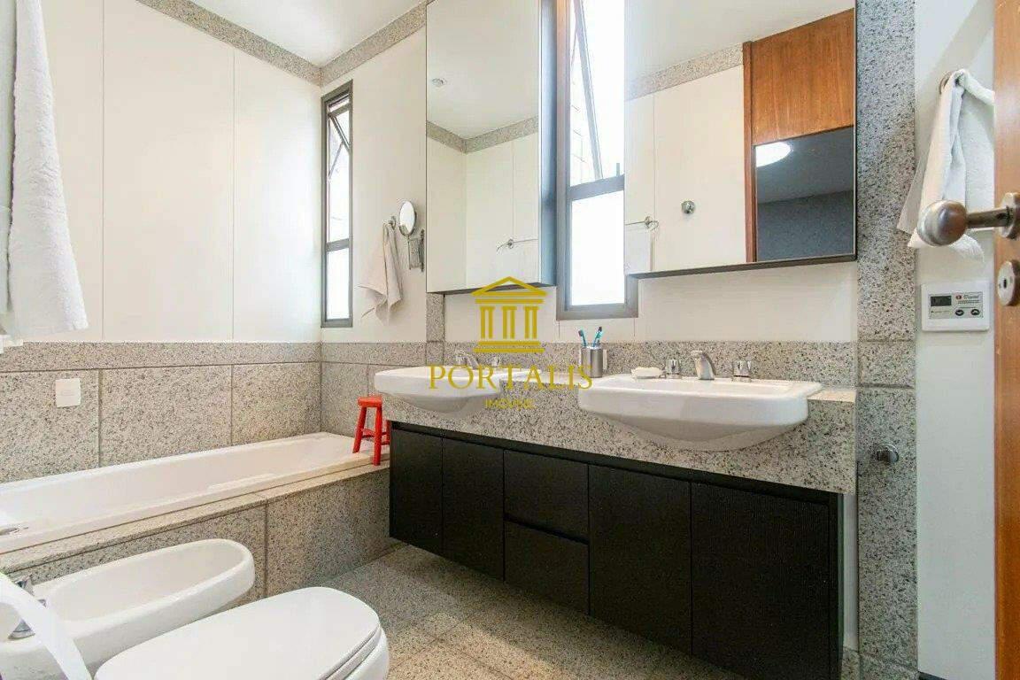 Apartamento, Serra, 4 Quartos, 3 Vagas, 2 Suítes