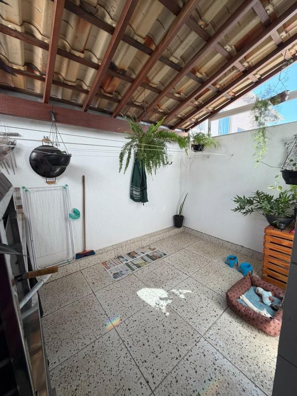Casa, São Cosme de Baixo (são Benedito), 2 Quartos, 1 Vaga
