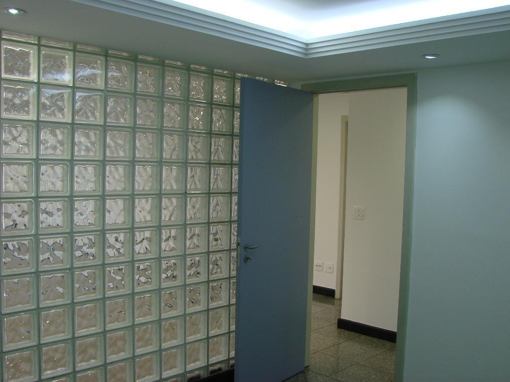 Sala, Funcionários