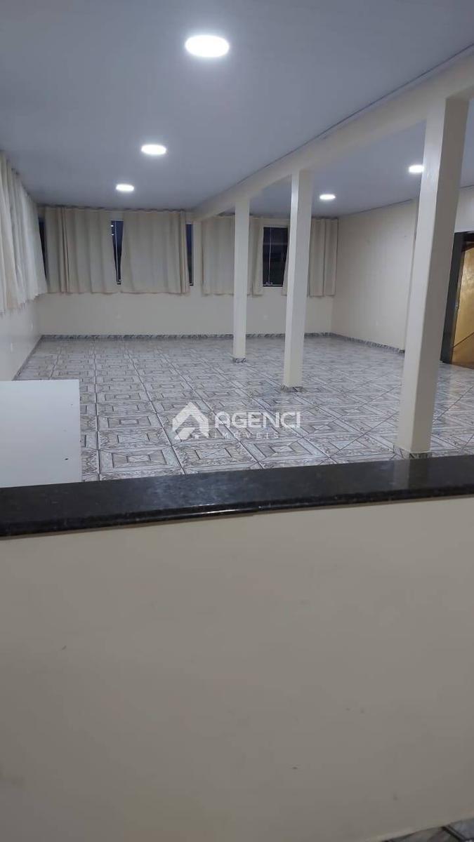 Casa, São Caetano, 4 Quartos, 0 Vaga, 0 Suíte