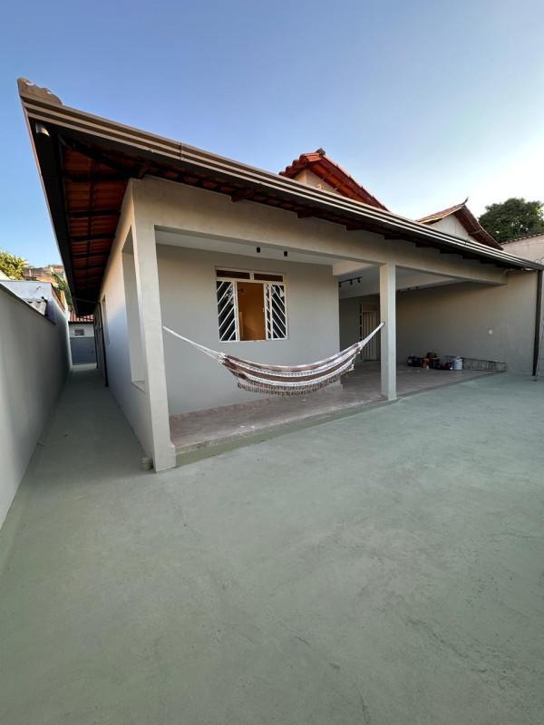Casa, Itacolomi, 4 Quartos, 5 Vagas, 1 Suíte