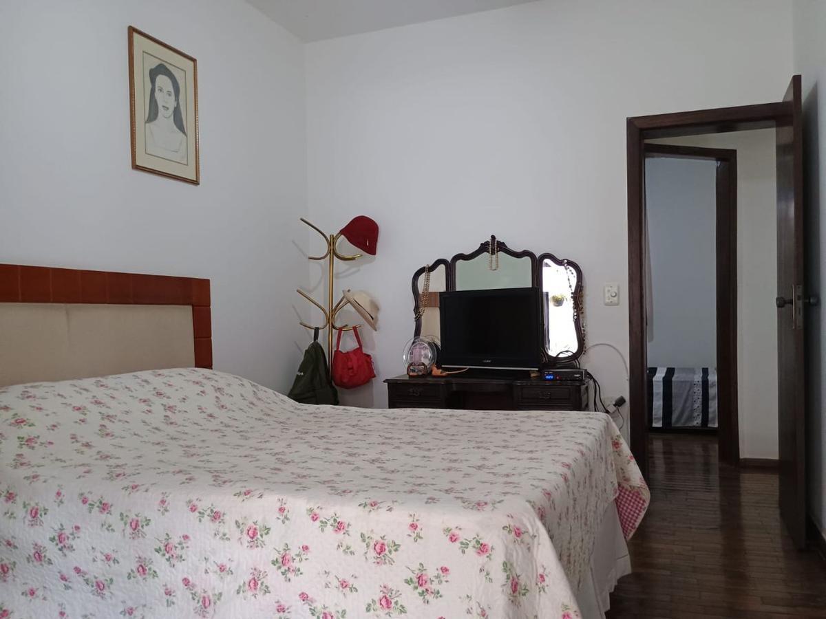 Casa, Cachoeirinha, 4 Quartos, 3 Vagas, 1 Suíte