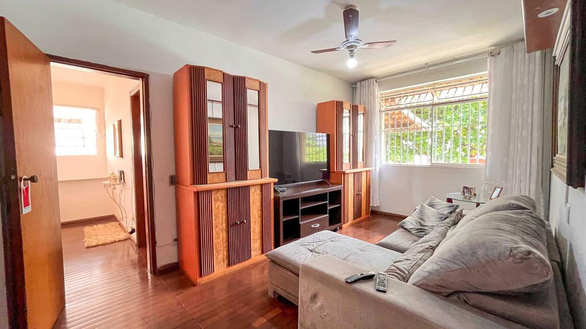 Casa, Serra, 4 Quartos, 2 Vagas, 2 Suítes