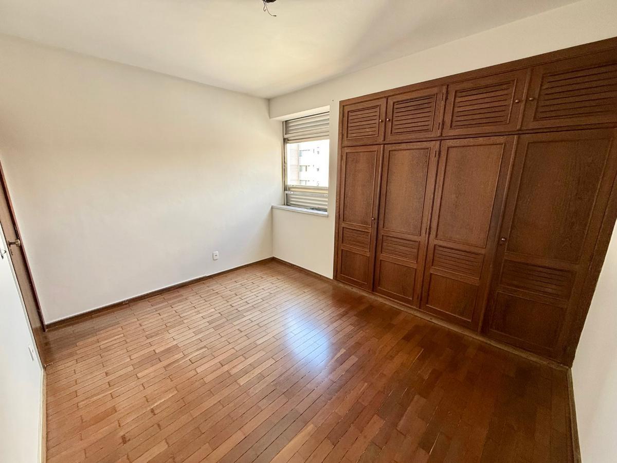 Apartamento, São José, 4 Quartos, 2 Vagas, 1 Suíte