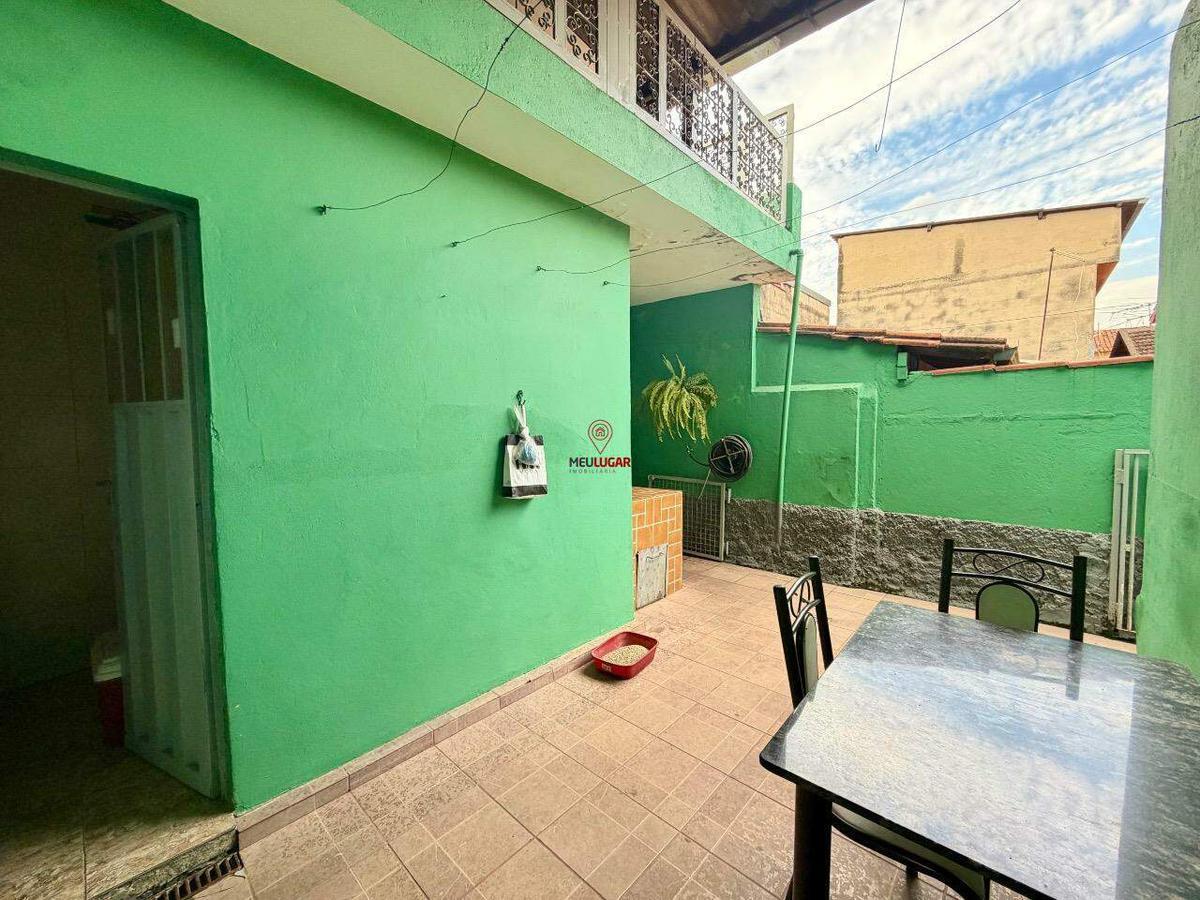 Casa, Tirol, 3 Quartos, 2 Vagas, 1 Suíte