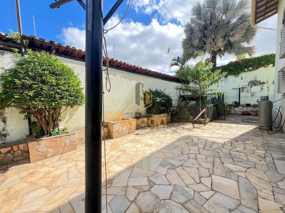 Casa, Ouro Preto, 4 Quartos, 5 Vagas, 2 Suítes