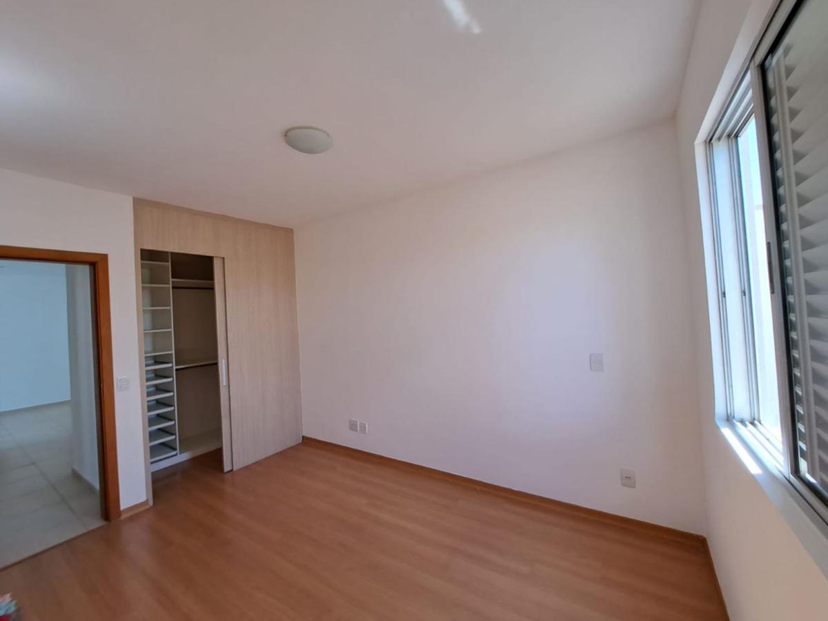 Apartamento, Sagrada Família, 3 Quartos, 2 Vagas, 1 Suíte