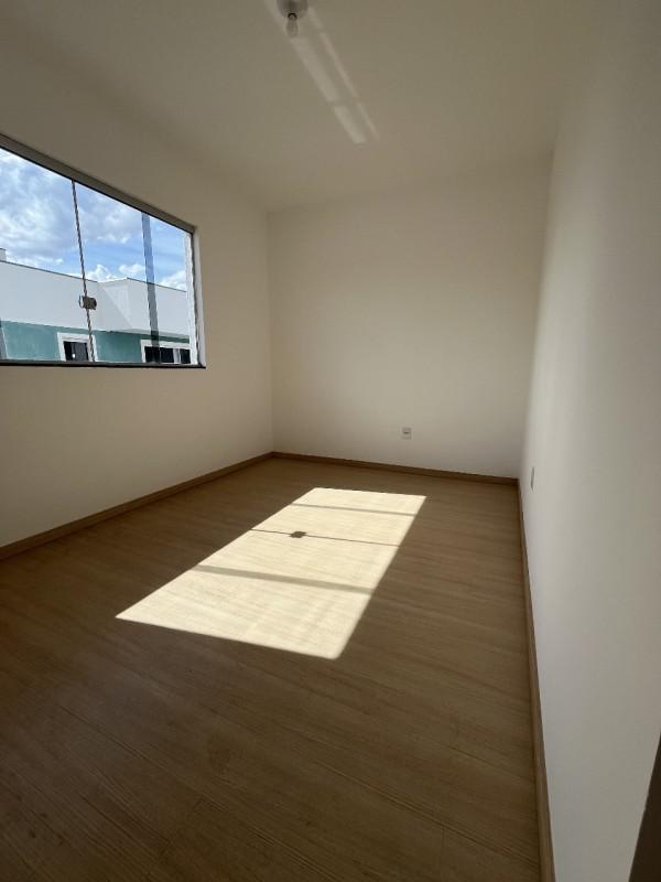 Casa, Masterville, 3 Quartos, 2 Vagas, 1 Suíte