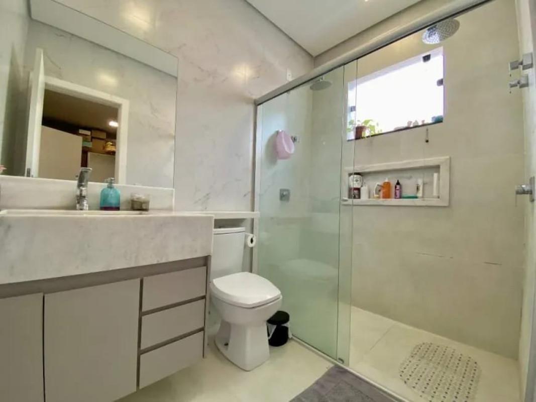 Casa, Planalto, 3 Quartos, 4 Vagas, 3 Suítes