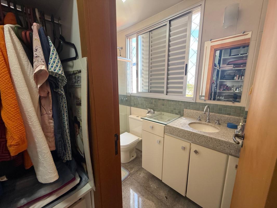 Apartamento, Itapoã, 4 Quartos, 3 Vagas, 2 Suítes