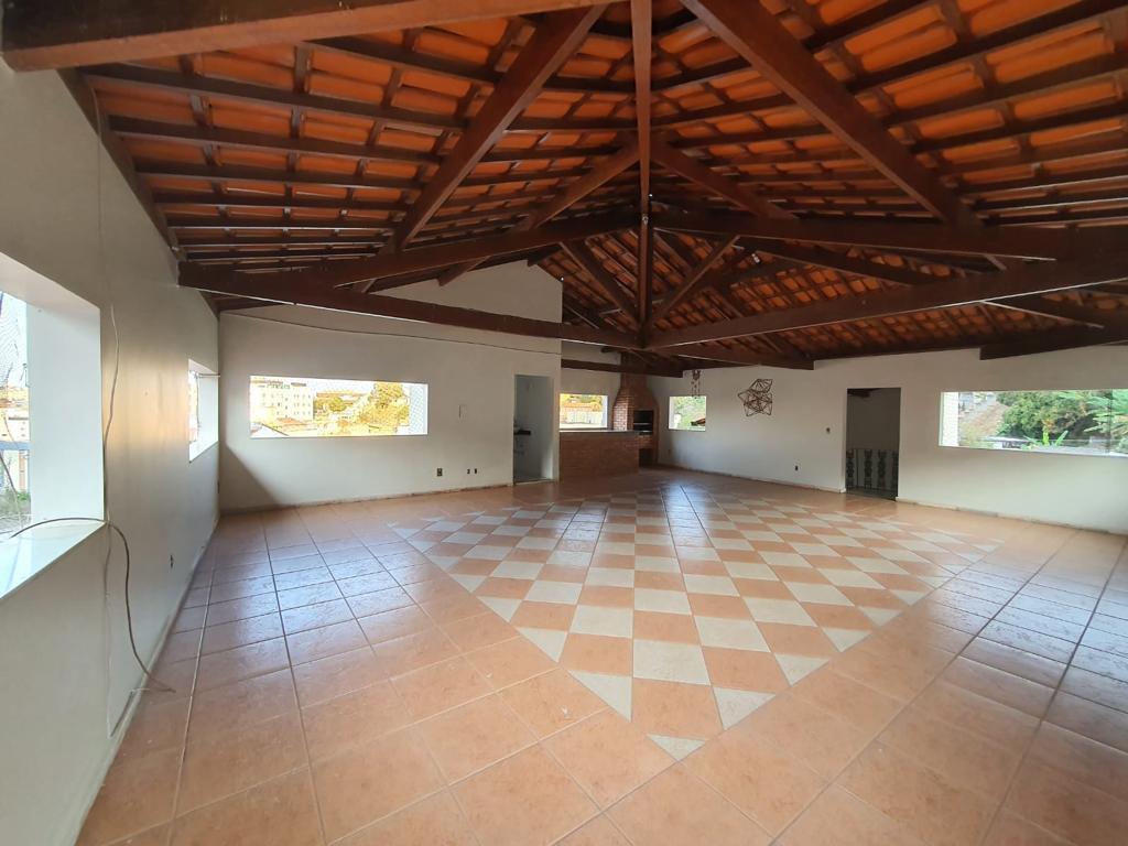 Casa, Sagrada Família, 4 Quartos, 6 Vagas, 1 Suíte