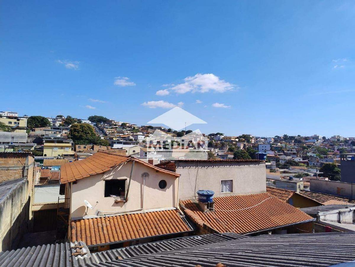 Casa, Concórdia, 2 Quartos, 0 Vaga