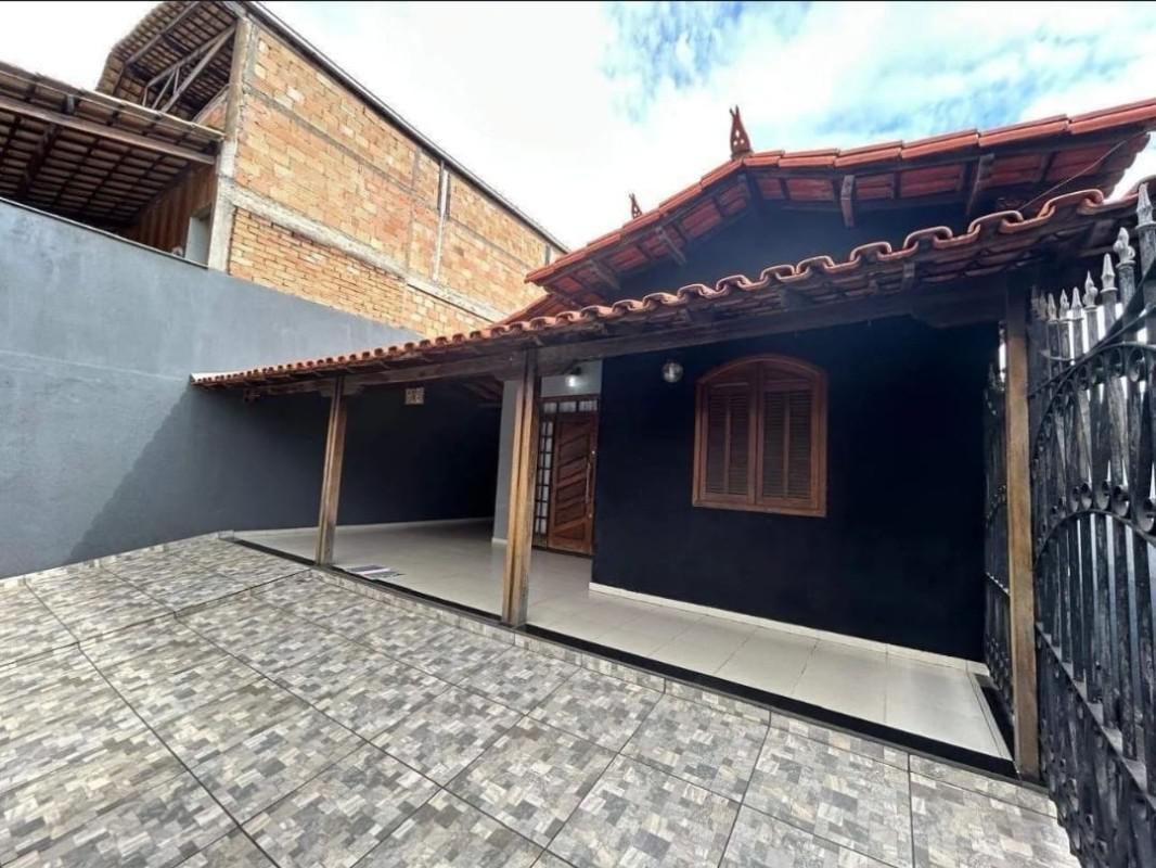 Casa, Eldorado, 4 Quartos, 7 Vagas, 1 Suíte