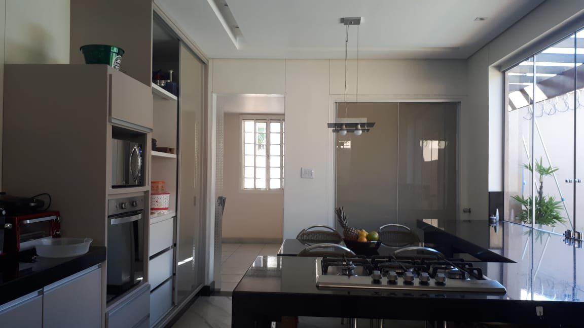 Casa, Ingá, 3 Quartos, 4 Vagas, 1 Suíte