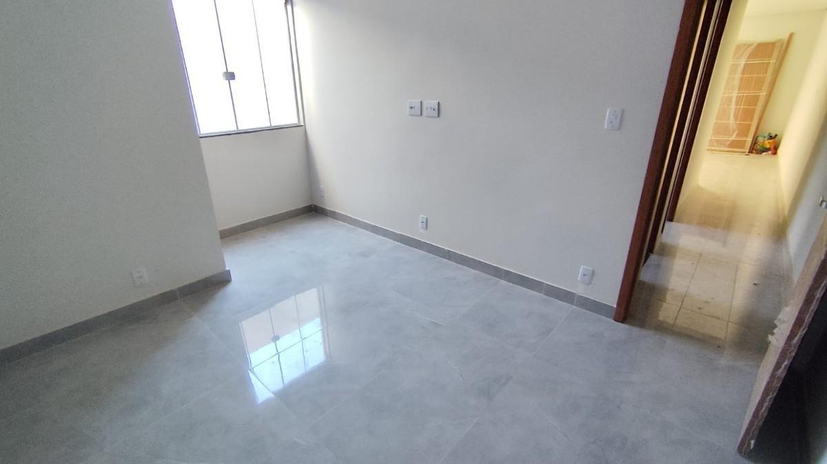 Casa, Alto das Flores, 2 Quartos, 2 Vagas, 1 Suíte
