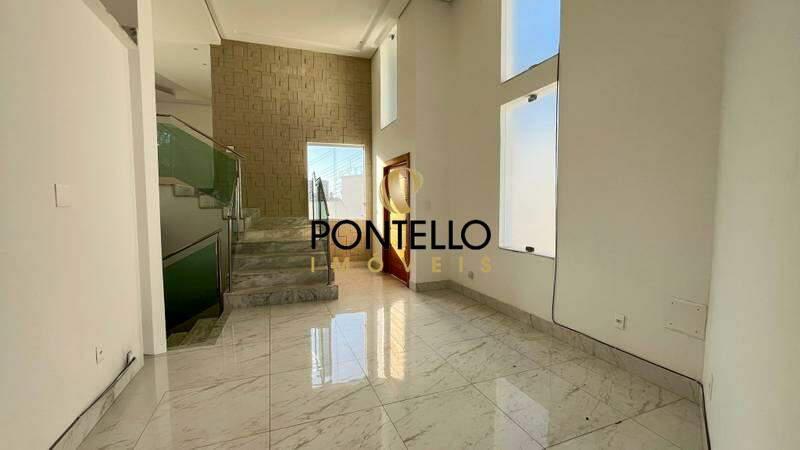 Casa, Estoril, 3 Quartos, 6 Vagas, 1 Suíte