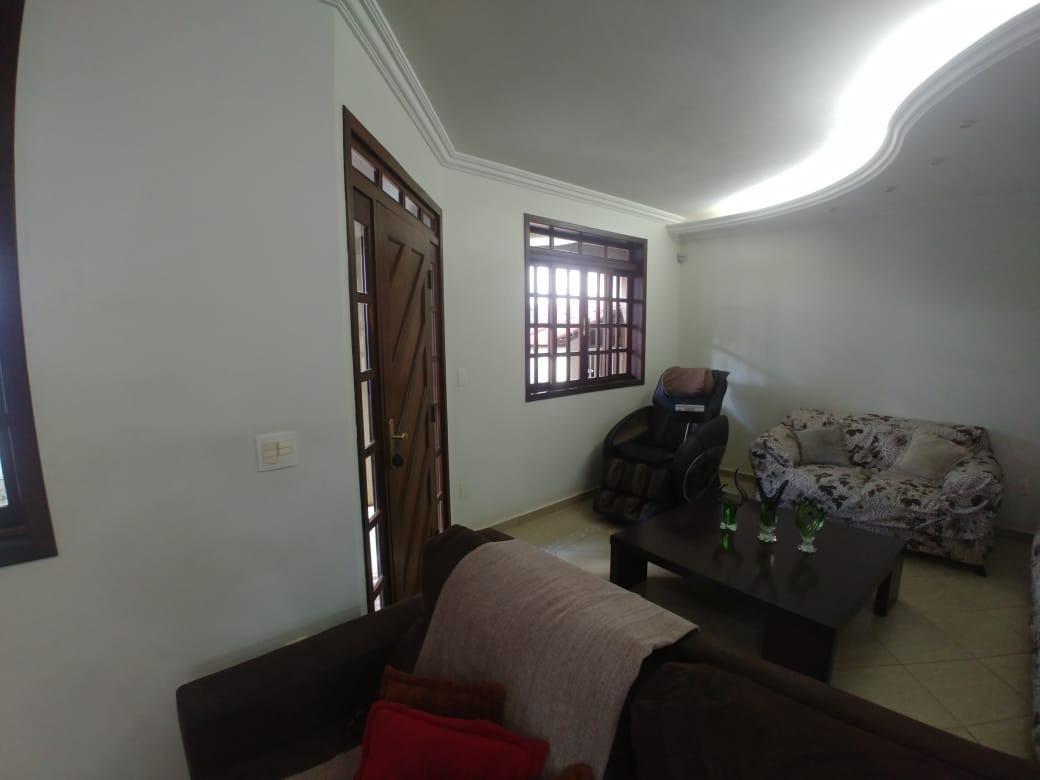 Casa, Jardim Riacho das Pedras, 3 Quartos, 8 Vagas, 1 Suíte