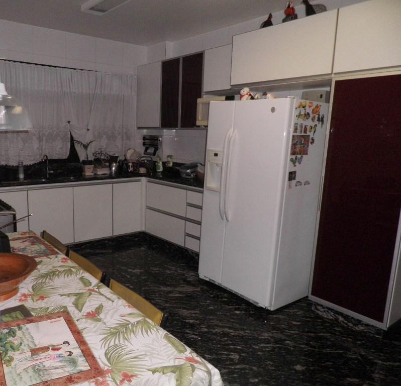 Apartamento, São Pedro, 3 Quartos, 4 Vagas, 2 Suítes