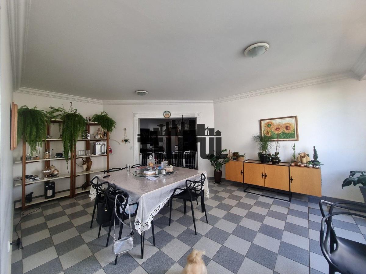 Apartamento, Centro, 4 Quartos, 2 Vagas, 2 Suítes