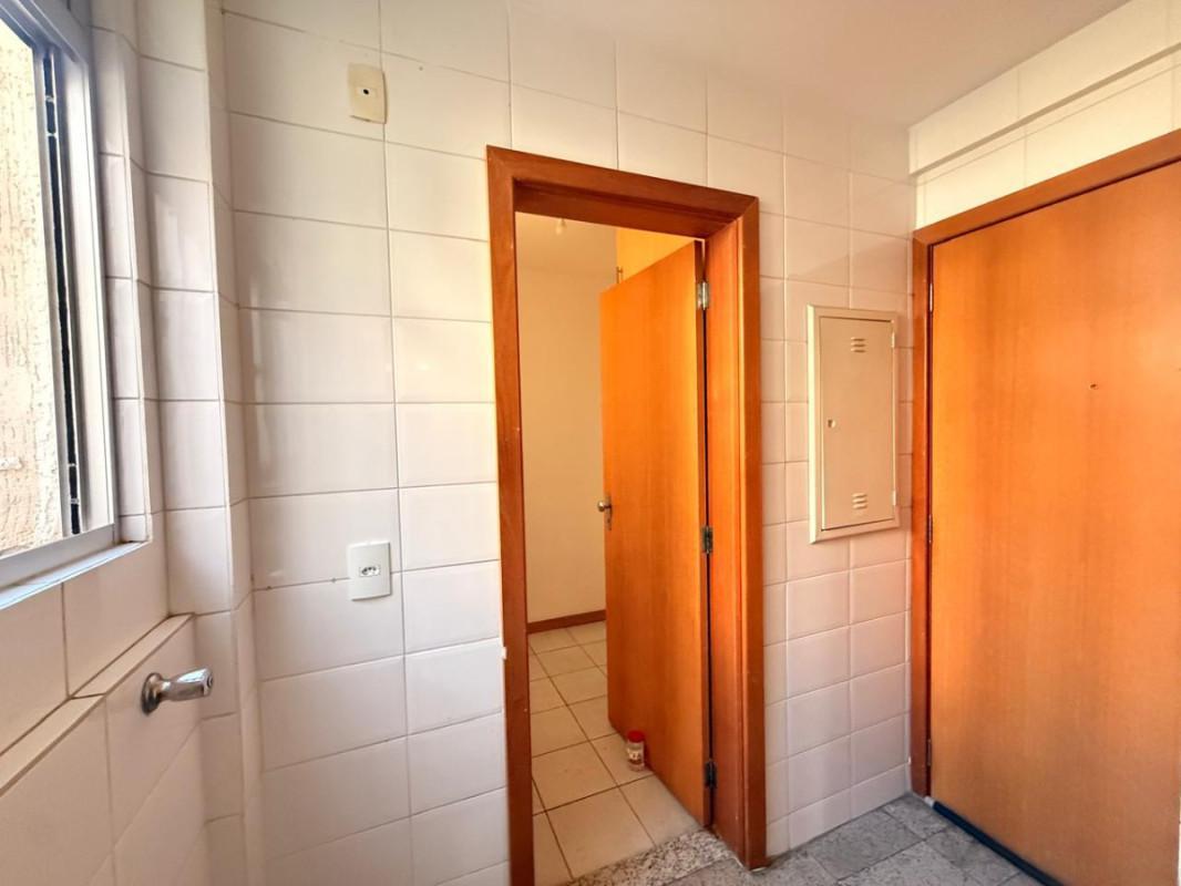 Apartamento, Funcionários, 4 Quartos, 2 Vagas, 1 Suíte