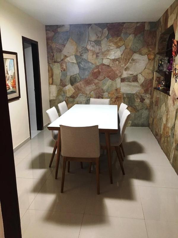 Casa, Carlos Prates, 3 Quartos, 4 Vagas, 1 Suíte