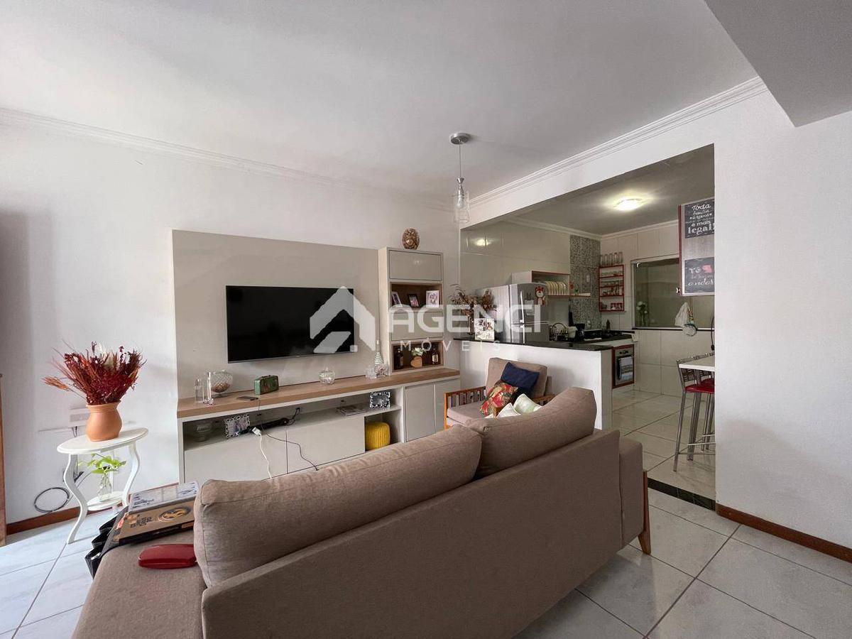 Casa, Parque Xangri-lá, 2 Quartos, 0 Vaga, 2 Suítes