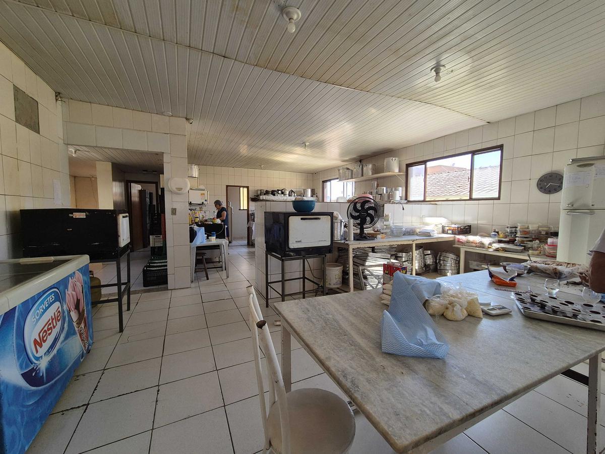 Casa, Calafate, 4 Quartos, 10 Vagas, 1 Suíte