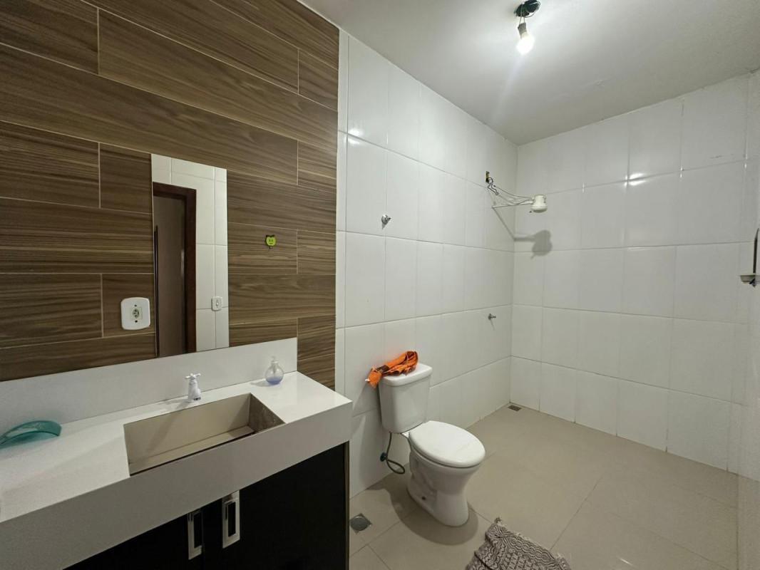 Casa, Diamante, 5 Quartos, 2 Vagas, 1 Suíte