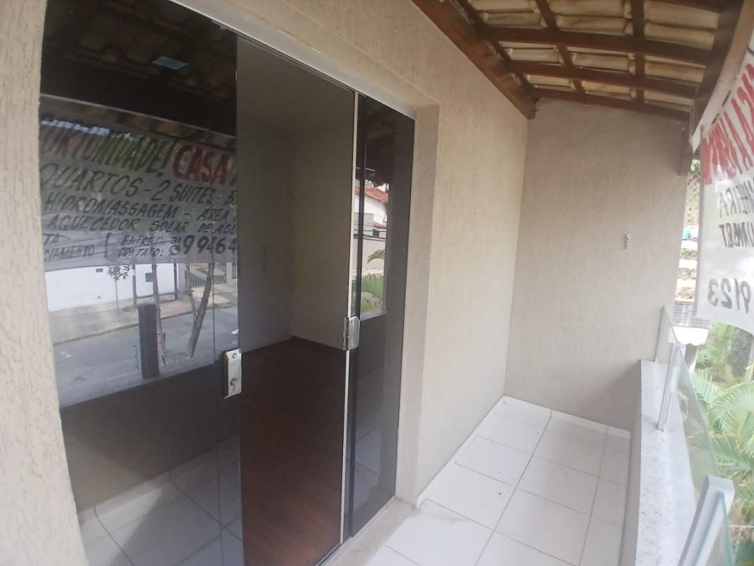 Casa, Heliópolis, 3 Quartos, 2 Vagas, 3 Suítes