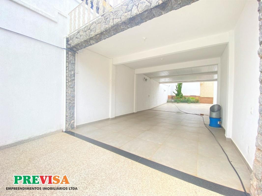 Casa, Sagrada Família, 4 Quartos, 6 Vagas, 1 Suíte