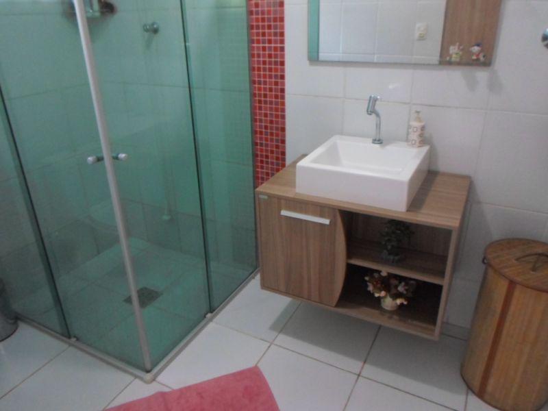 Casa, Santa Cruz, 3 Quartos, 8 Vagas