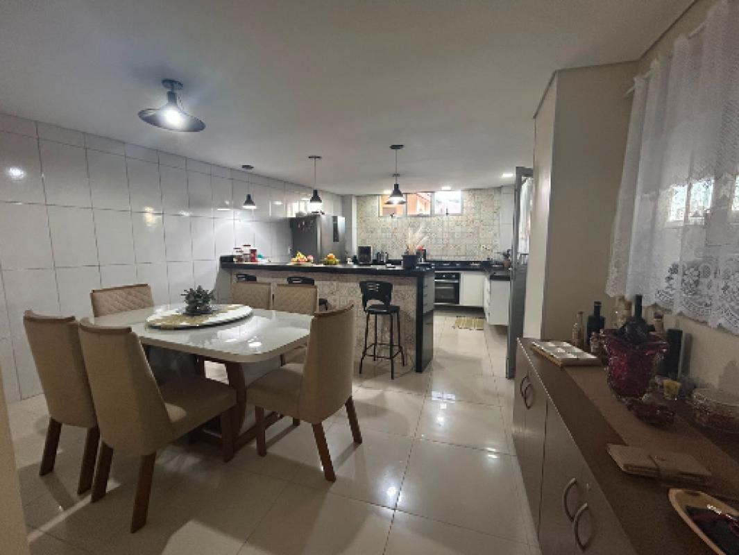 Casa, Grajaú, 4 Quartos, 1 Vaga, 1 Suíte