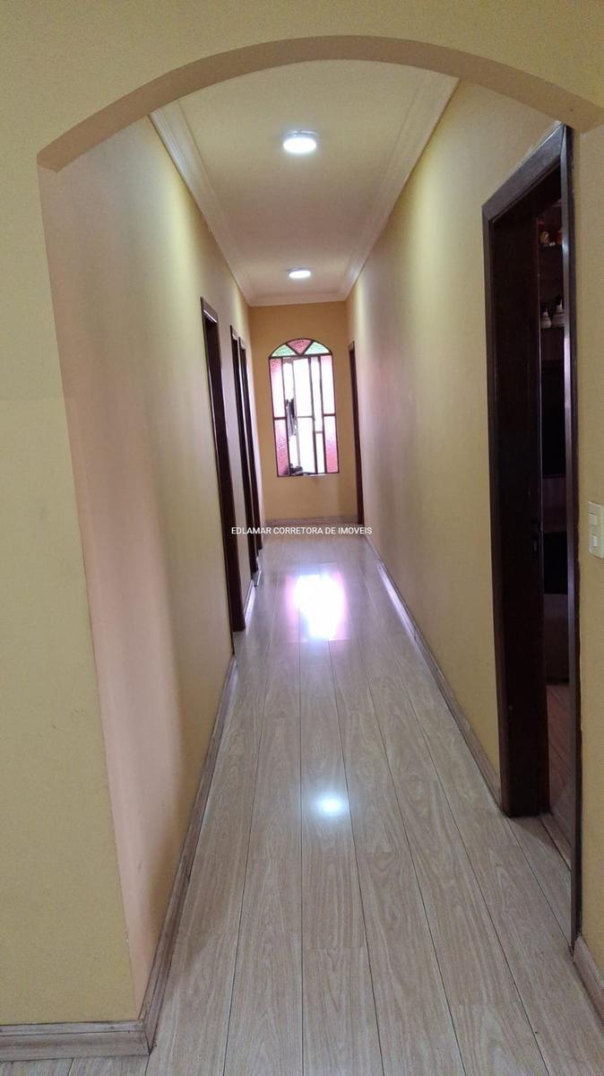 Casa, Industrial, 3 Quartos, 6 Vagas, 1 Suíte