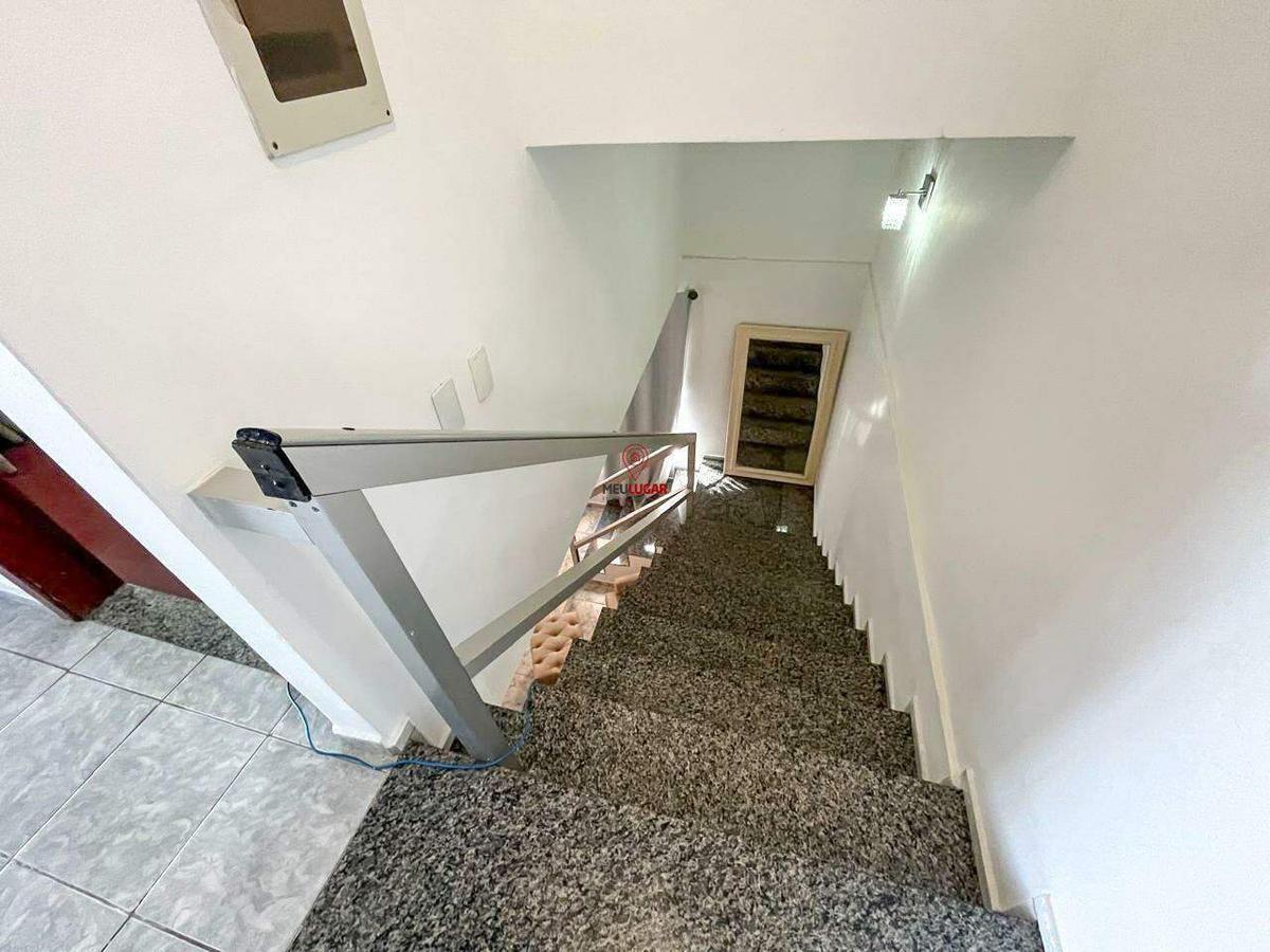 Casa, Barreiro, 3 Quartos, 4 Vagas, 1 Suíte
