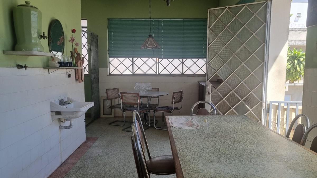 Casa, Santa Efigênia, 3 Quartos, 0 Vaga