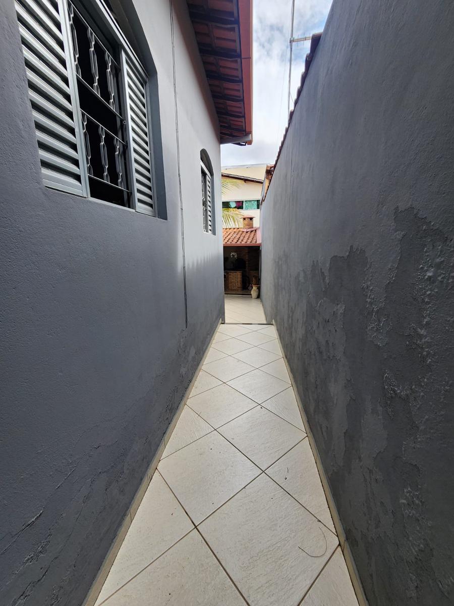 Casa, Arvoredo, 2 Quartos, 2 Vagas, 1 Suíte