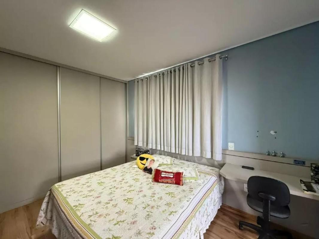 Casa, Diamante, 5 Quartos, 3 Vagas, 1 Suíte