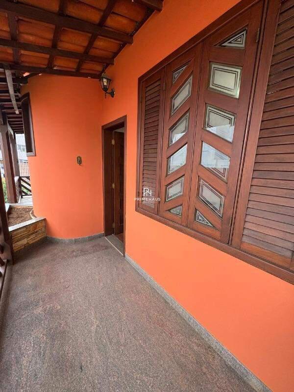 Casa, Castelo, 5 Quartos, 14 Vagas, 1 Suíte