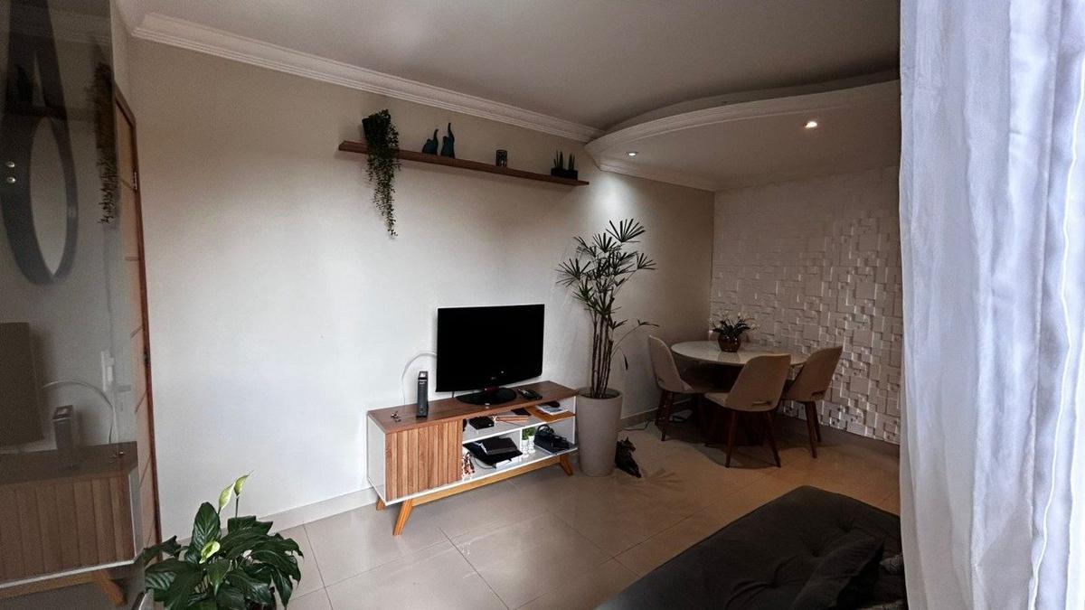 Apartamento, Parque Turistas, 2 Quartos, 1 Vaga