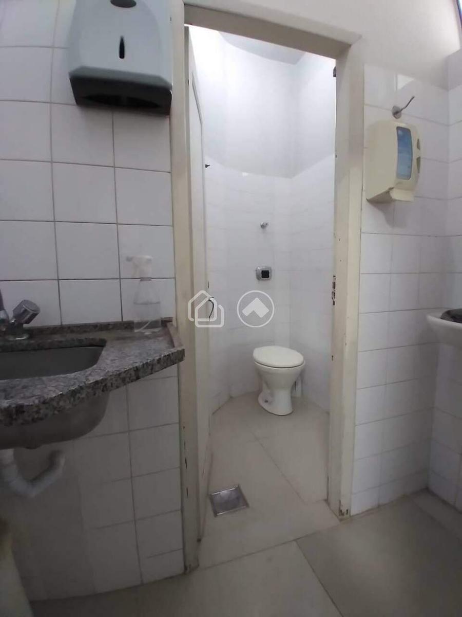 Sala, Centro